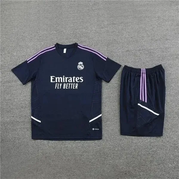 EMIRATES Football suit Real Madrid 5