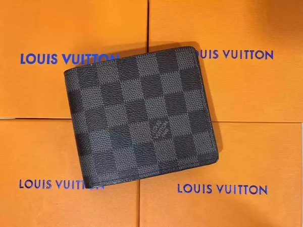 LV Louis Vuitton Wallet 4