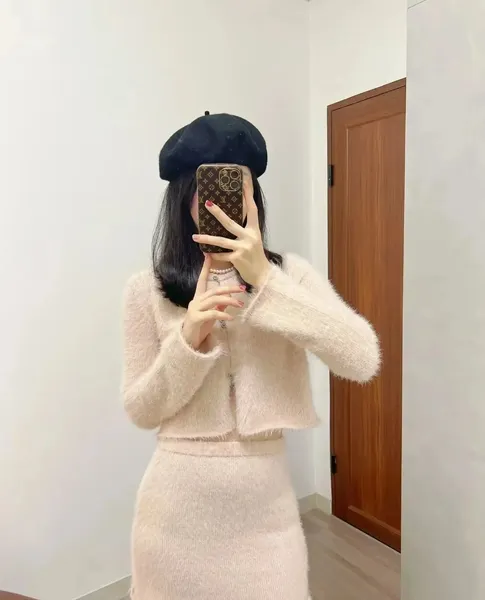 Louis Vuitton Phone Case [6 styles] 3
